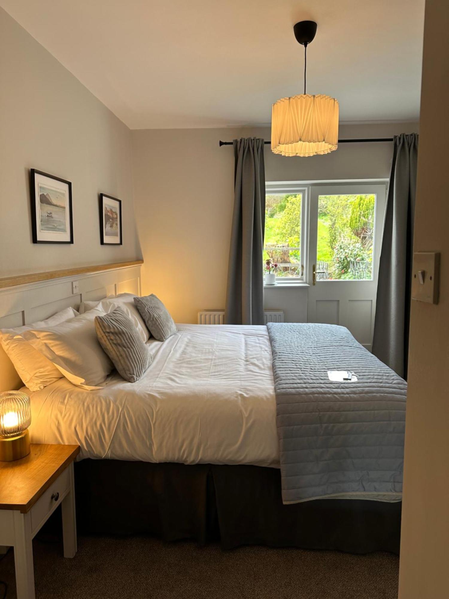 Eldon'S Bed & Breakfast Раундстоун Экстерьер фото